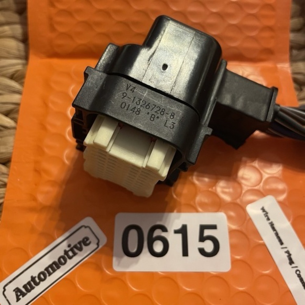 03-10 Dodge Jeep Ram PCM ECU White Connector Plug Pigtail 9-1326728-8 #️⃣0615